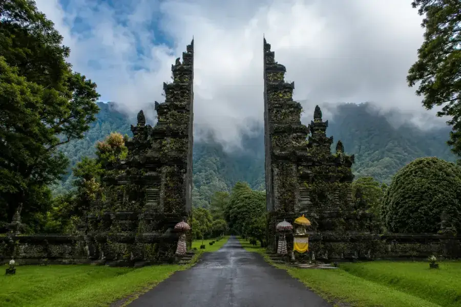 Handara Gate