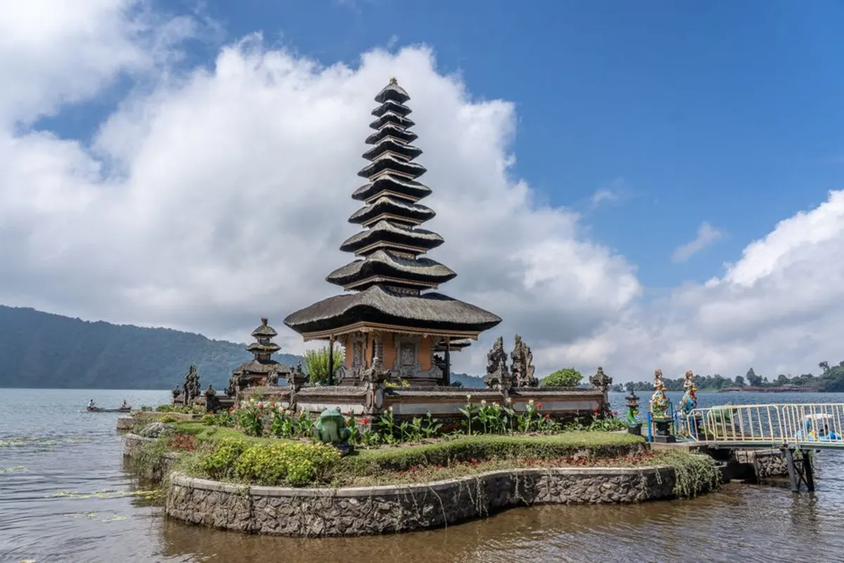 Perlengkapan yang Perlu Dibawa untuk Wisata di Bedugul
